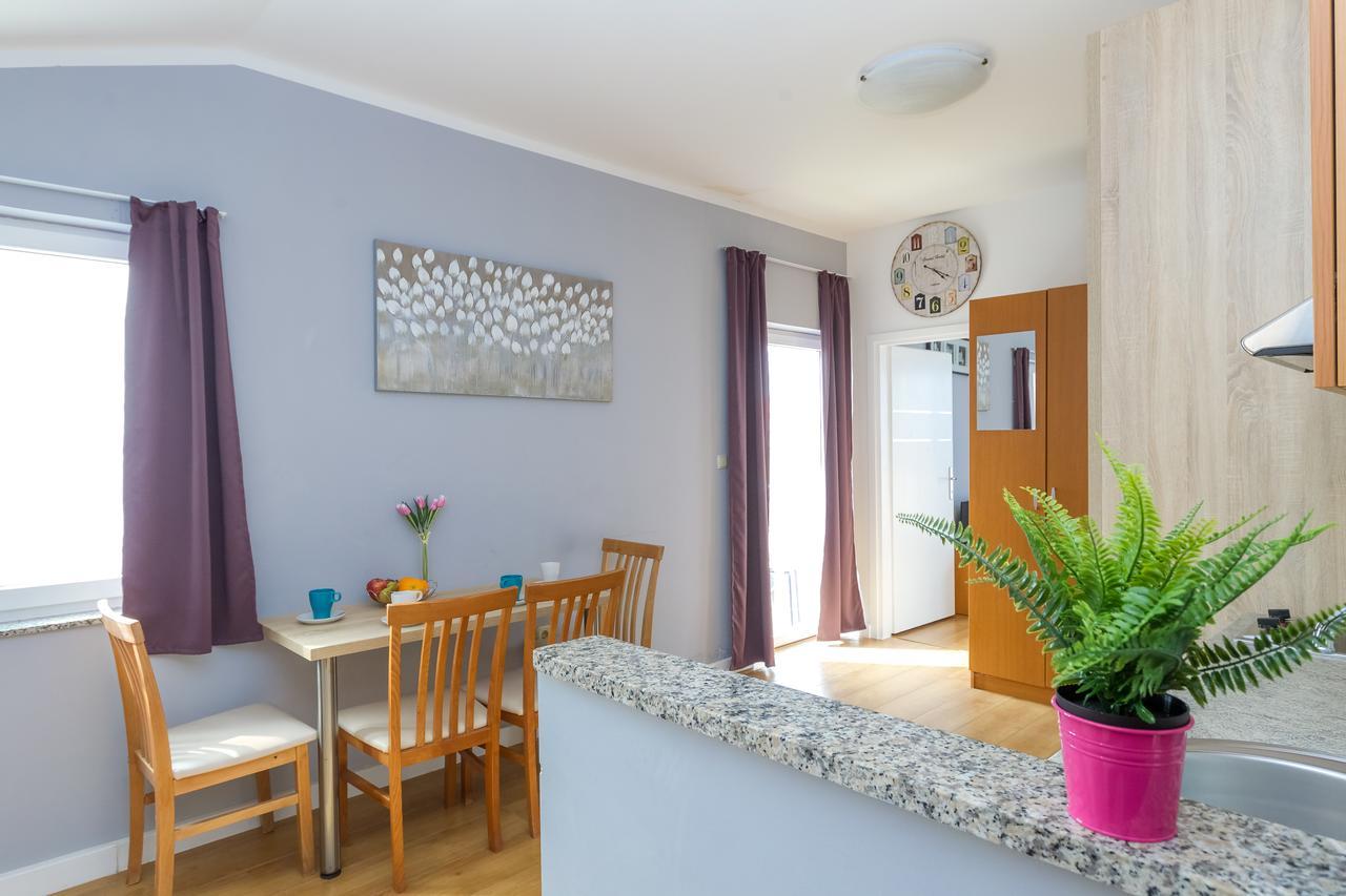 Apartments In City Center Ventus 노바야 외부 사진