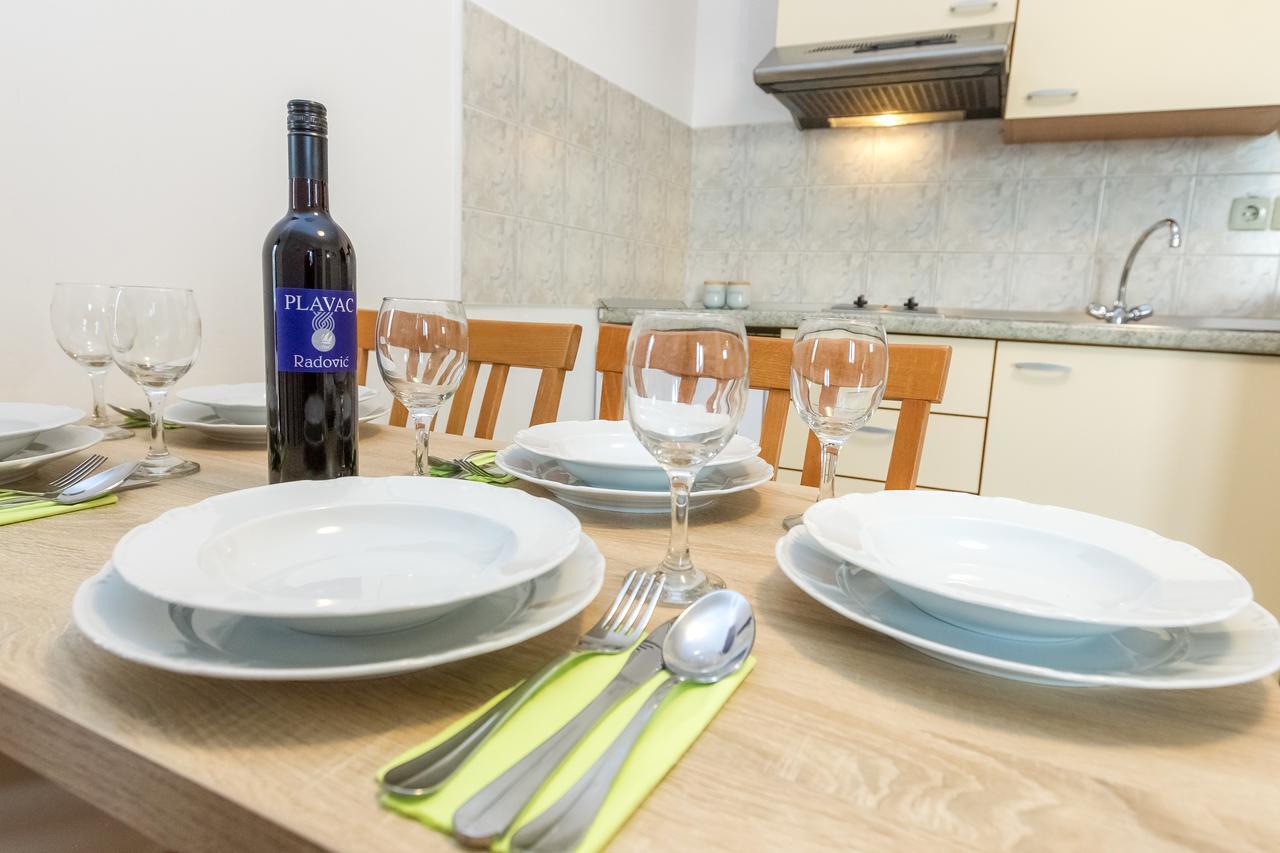 Apartments In City Center Ventus 노바야 외부 사진